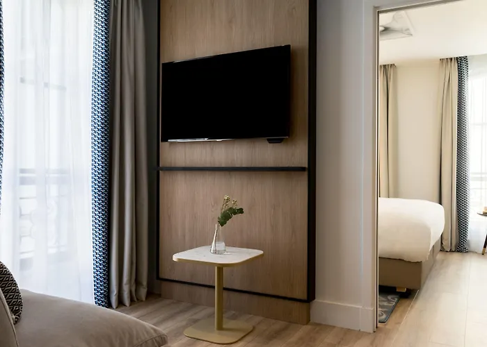 Renaissance Vendome Hotel 5*