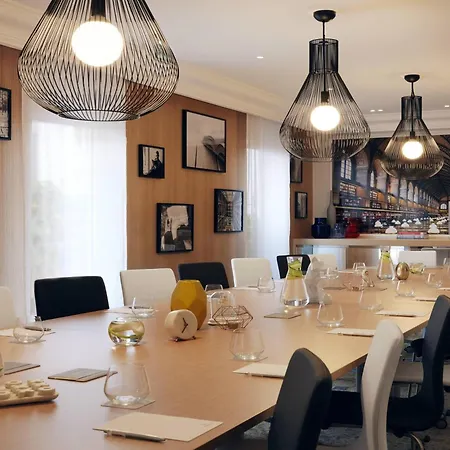 Renaissance Vendome Hotel