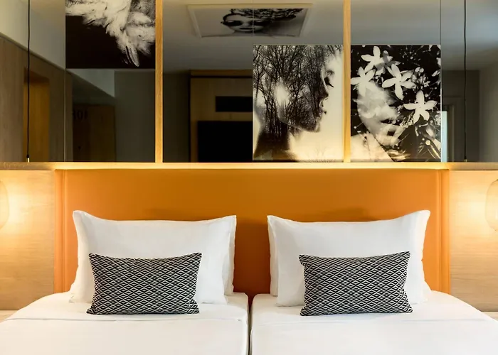 Renaissance Vendome Отель 5*