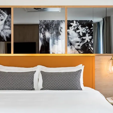 Renaissance Vendome 5*