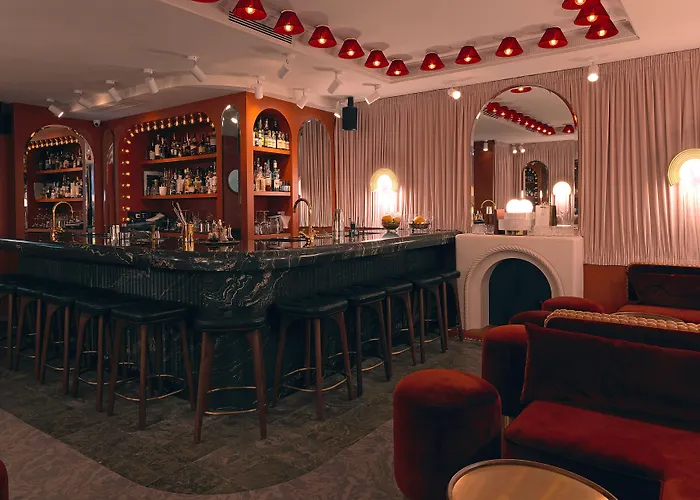 Renaissance Vendome 5*